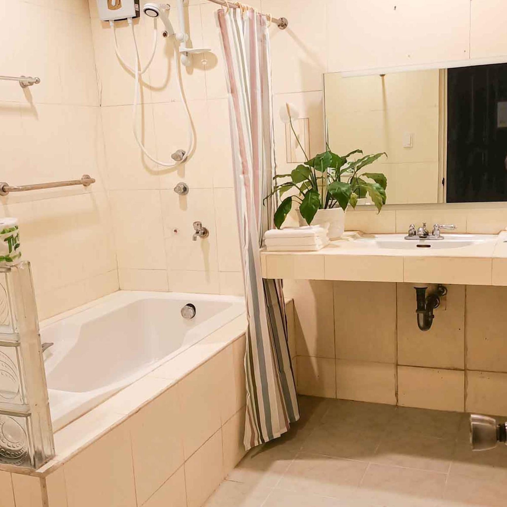 Lukay Las Brisas Balabag  ภายนอก รูปภาพ