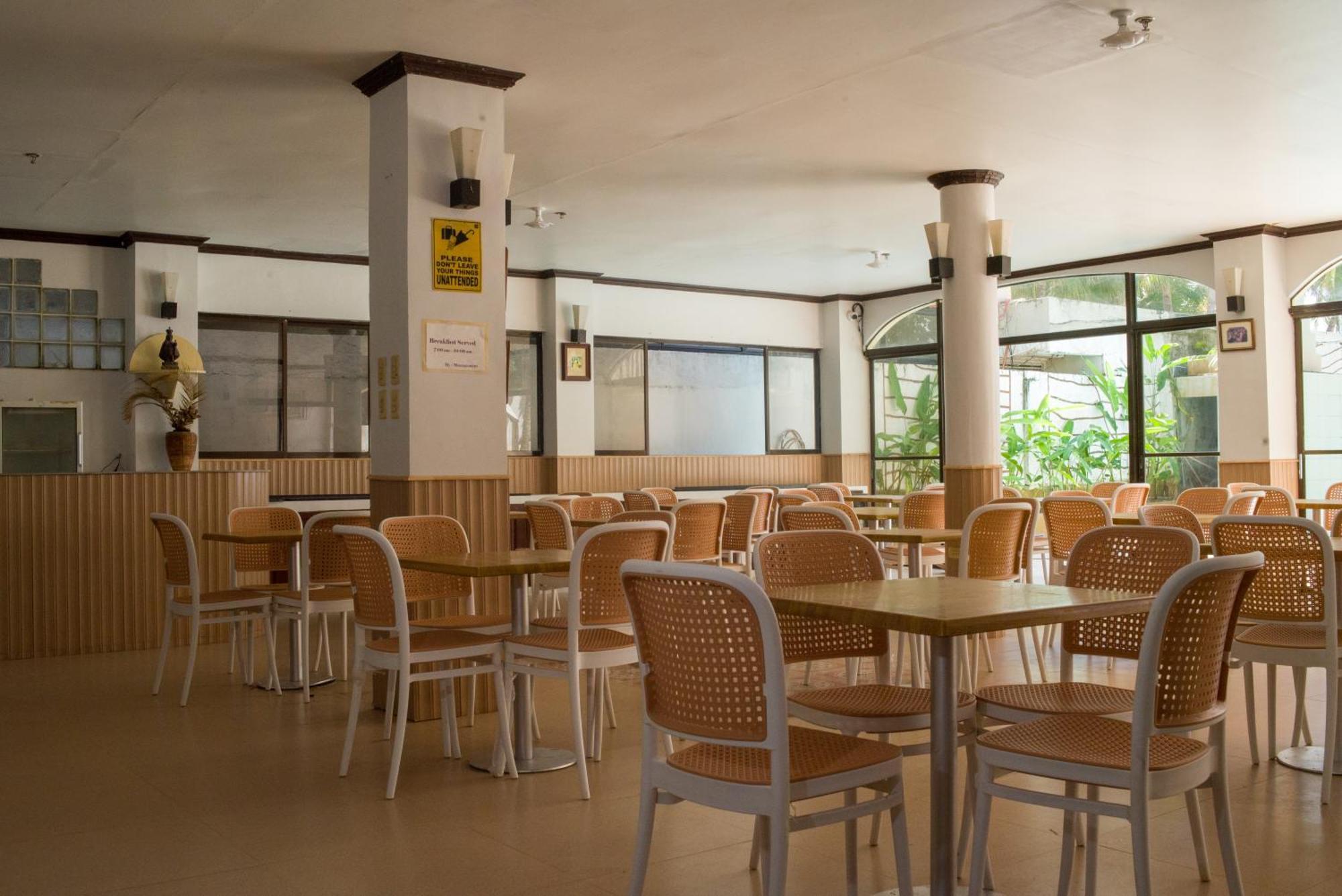 Lukay Las Brisas Balabag  ภายนอก รูปภาพ