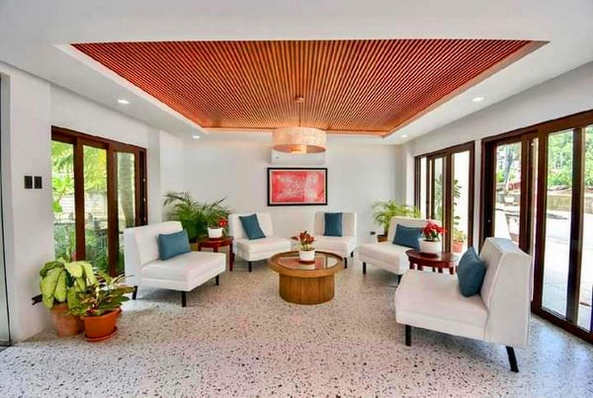 Lukay Las Brisas Balabag  ภายนอก รูปภาพ
