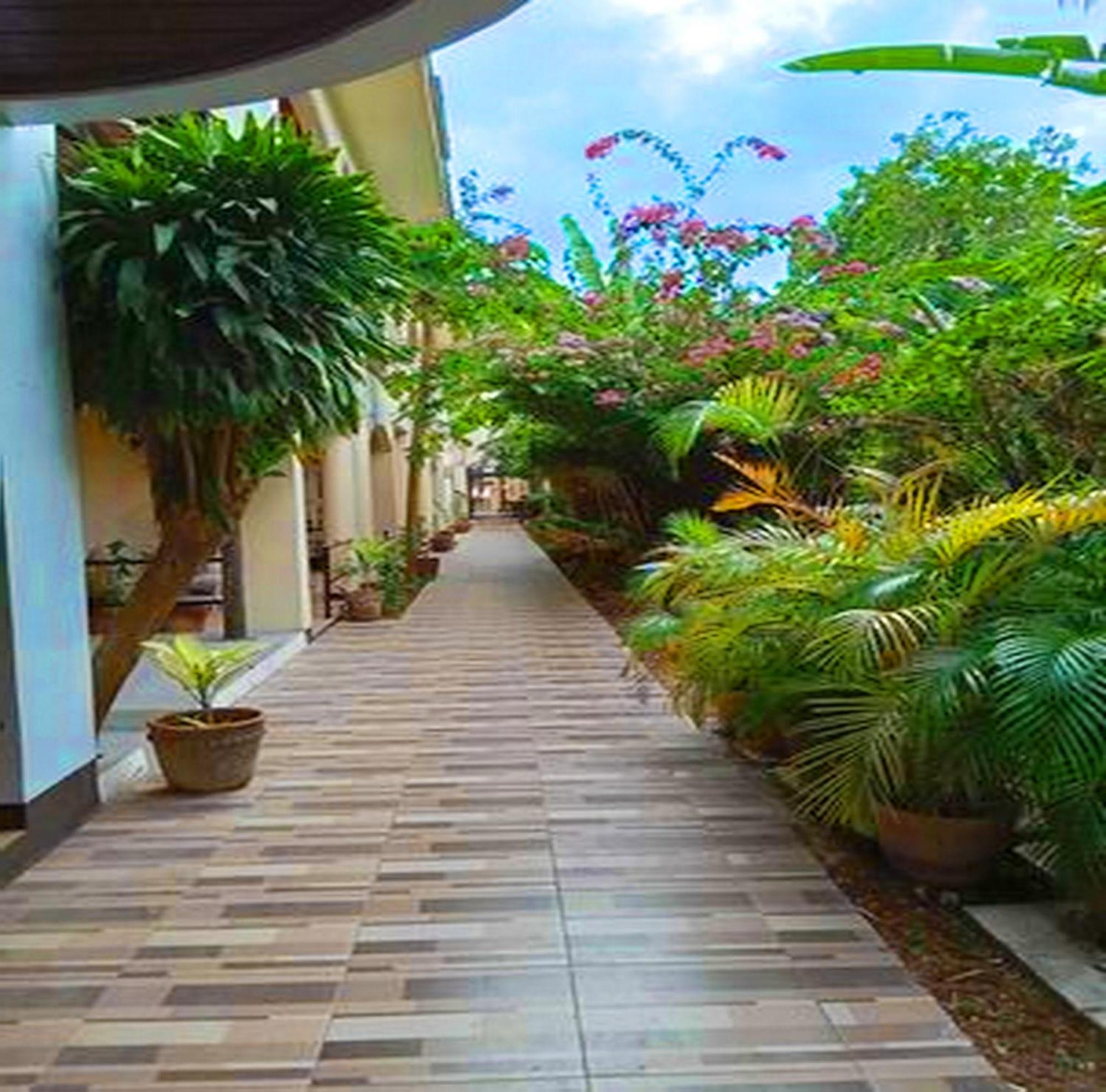 Lukay Las Brisas Balabag  ภายนอก รูปภาพ