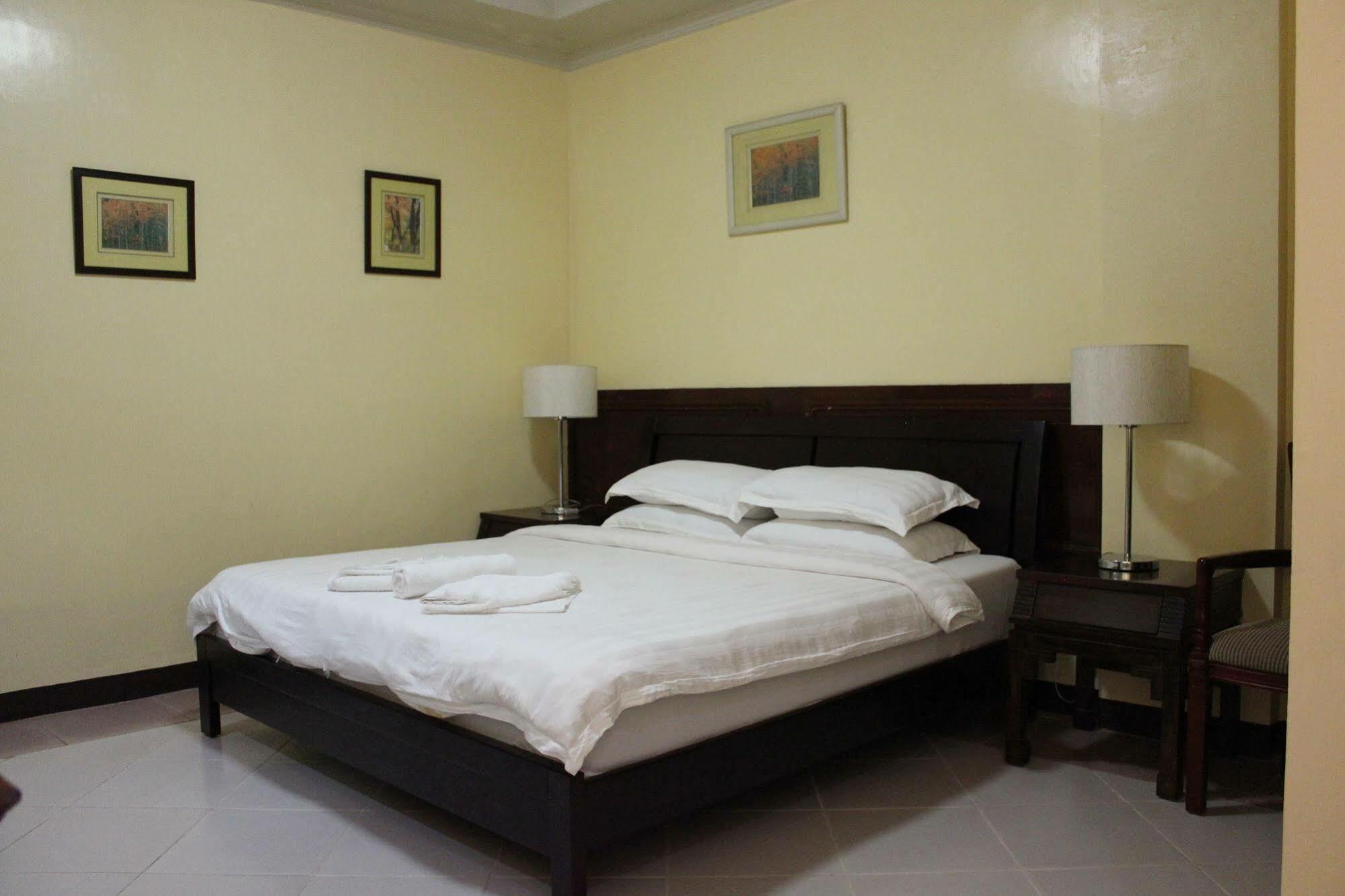 Lukay Las Brisas Balabag  ภายนอก รูปภาพ